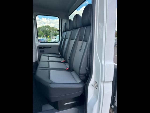MAN / TGE Pritsche DoKa / Weiß / / / 3.180 2.0 TDI MR 4x4 DSG / Sperre
