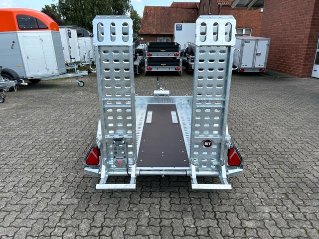 Brian James / Baumaschinenanhänger / / / / Digger Plant 543-2813-27-2-13 2,7t Baumaschinentransporter