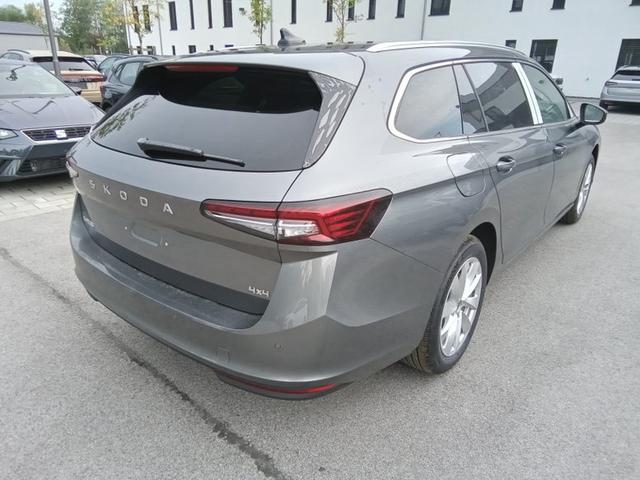 Skoda Superb Combi Selection 2.0 TDI 7-Gang-DSG 4x4 