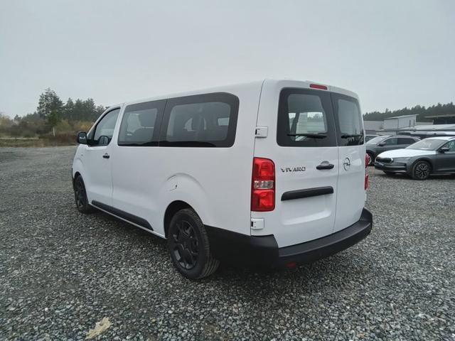 Opel Vivaro Kombi 9-Sitzer Lang 2.0 Diesel 8-Gang Automatikgetriebe 