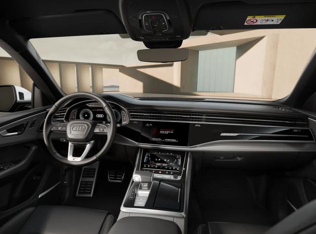 Audi Q8 S line TFSI e 394 2xS 22Z Laser Pano Tour HUD 