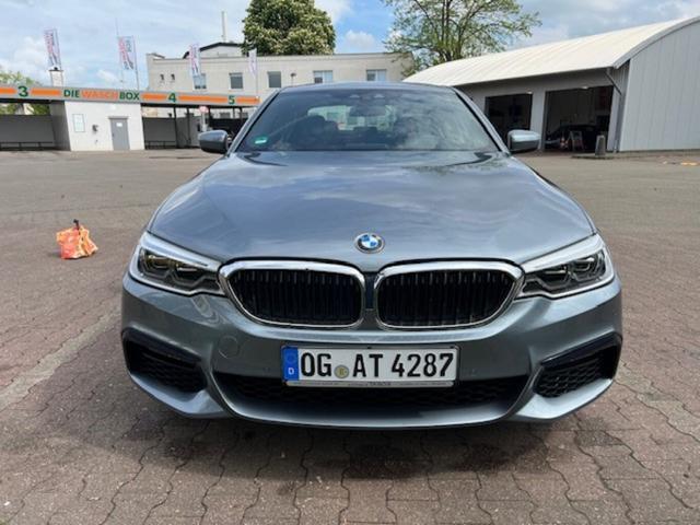 BMW 5er M Sport 530e Steptronic LED Nav LM19Z ParkAs PDC 