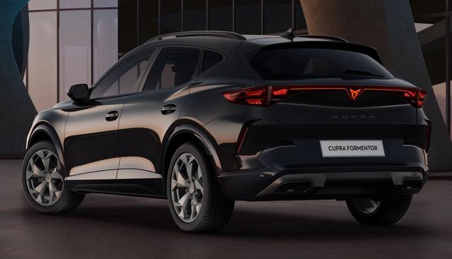 Cupra Formentor 1.5 eTSI 150 DSG LED Edge SHZ ACC PDC 