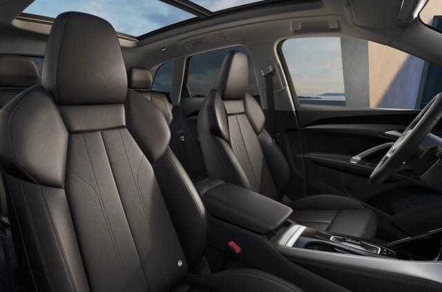 Audi Q5 S line TDI neues Modell Tech+ Pano AHK PrivG 