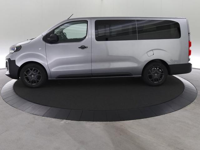 Opel Vivaro Kombi 9-Sitzer Lang 2.0 Diesel 8-Gang Automatikgetriebe 