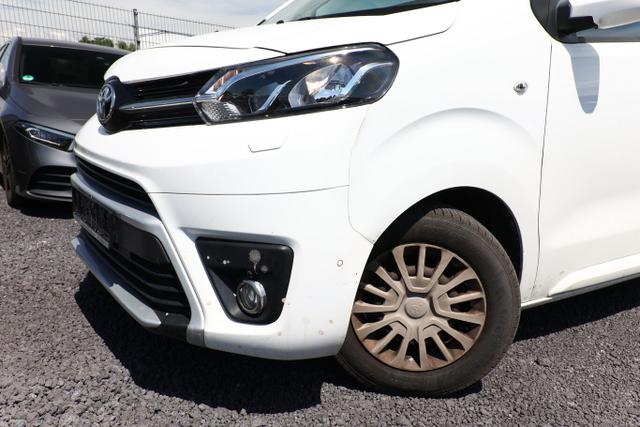 Toyota Proace Verso Family 2.0 D-4D 150 L2 9S Nav. PDC 