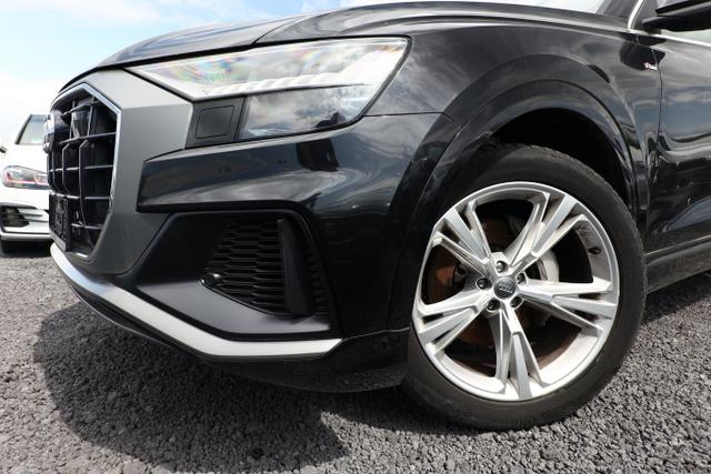Audi Q8 55 TFSI quattro tiptr. S line Sport 21Z Matri 