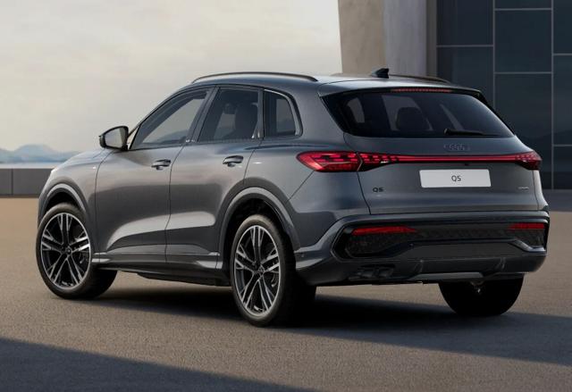 Audi Q5 S line TDI 204 2xS neues Modell Tech+ Pano 21Z 