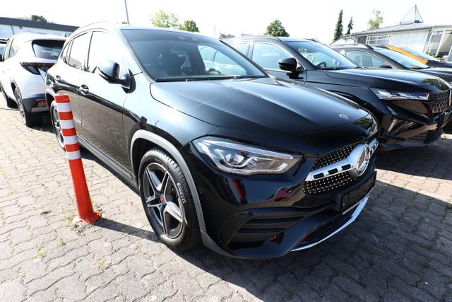 Mercedes-Benz GLA AMG Line 200 DCT Leder ParkAs LED eHK SHZ 