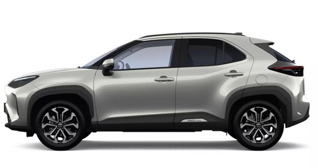 Toyota Yaris Cross SHZ SafetyP LED Keyl 17Z ACCPrivacy 