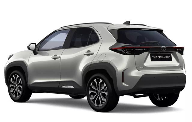 Toyota Yaris Cross SHZ SafetyP LED Keyl 17Z ACCPrivacy 