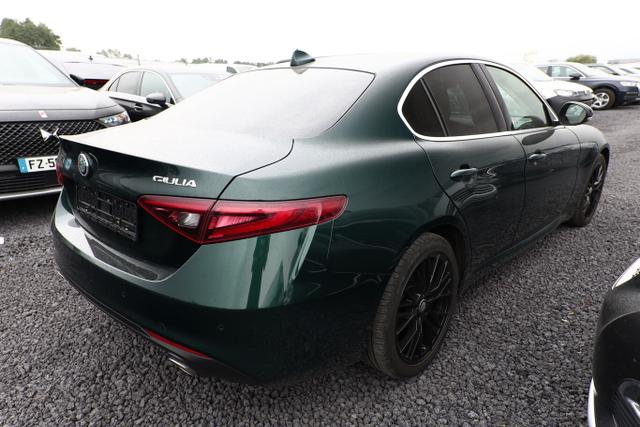 Alfa Romeo Giulia Ti 2.2 Turbo 190 AT8 Leder ACC Nav BiXen 