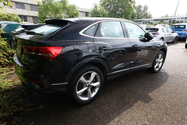 Audi Q3 Sportback quattro 45 TFSI S tronic Nav LM19Z 