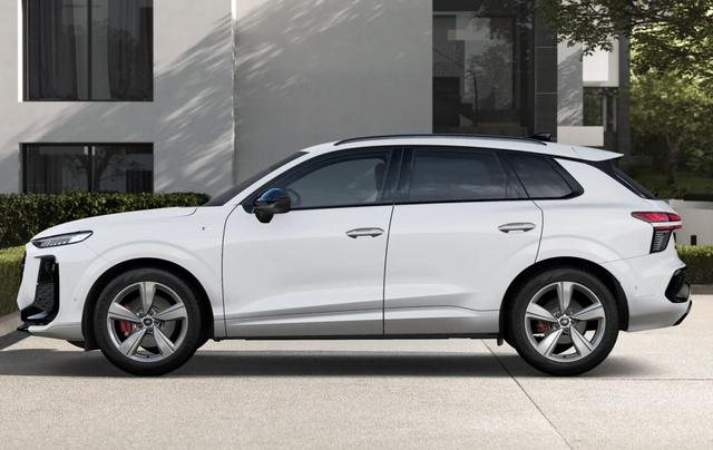 Audi Q3 S line TFSI 204 quattro 2xS neuMod TechPro Nav 