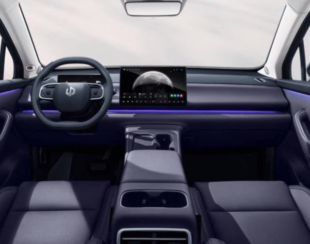 Leapmotor C10 BEV 69,9 kWh LED Pano Leder 18Z 360° 4J.Gar. 