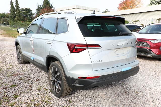 Skoda Karoq Selection DSG Pano AHK NavC SideA Leder ACC Kessy 