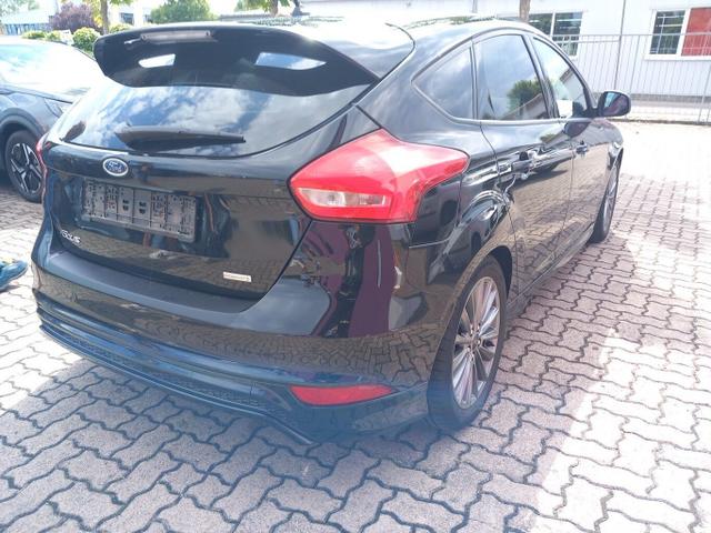 Ford Focus ST-Line 1.0 EcoBoost 140 Nav PDC SHZ Temp 