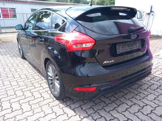 Ford Focus ST-Line 1.0 EcoBoost 140 Nav PDC SHZ Temp 