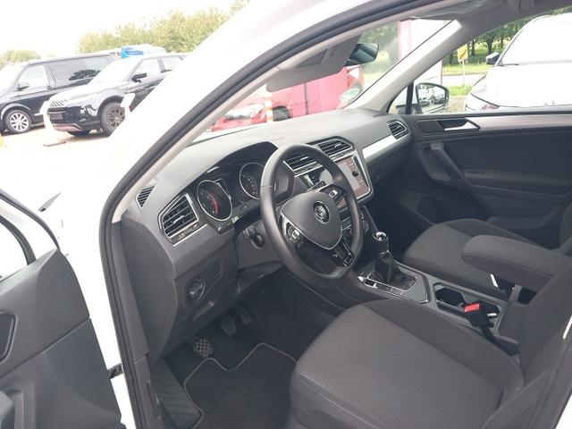 Volkswagen Tiguan Trendline 1.5 TSI 150 LED PDC Nav Temp 