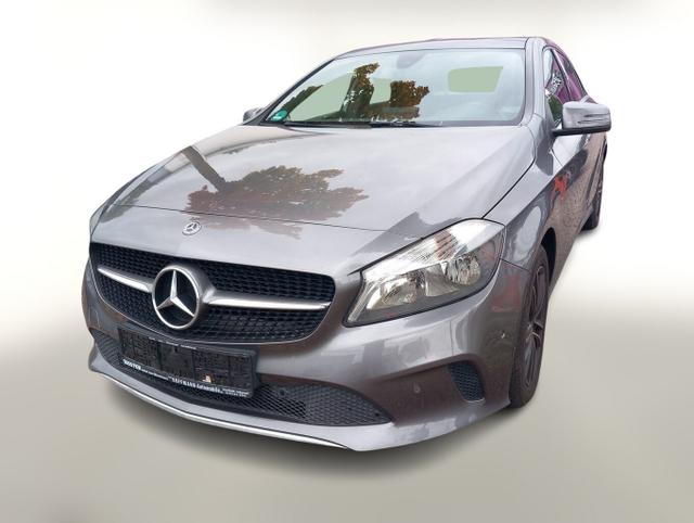 Mercedes-Benz A-Klasse - Style A 180 PanoD ParkAs Nav SHZ LM16Z KeyLess