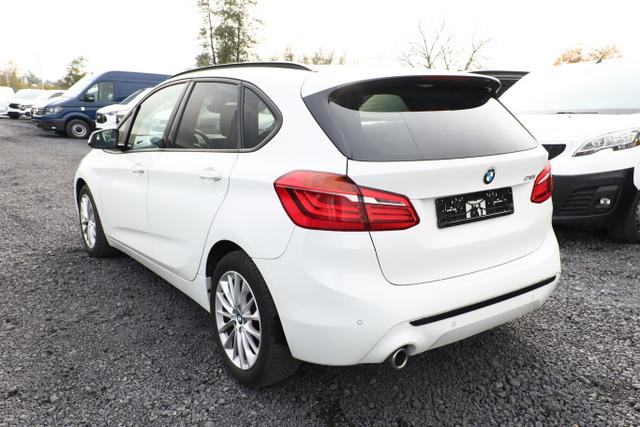 BMW 2er Active Tourer Sport Line 218i Steptronic Nav AHK 
