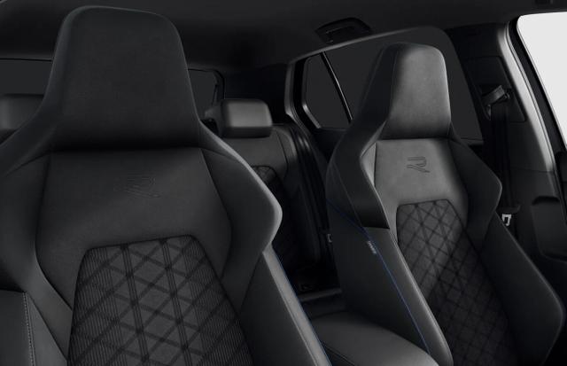 Volkswagen Golf 8 1.5 eTSI 150 DSG R-Line Matrix ACC 5J.Gar 