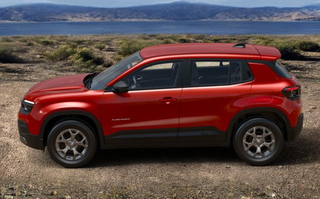 Jeep Avenger Longitude 1.2 MHEV 110 DCT SHZ LED PDC 