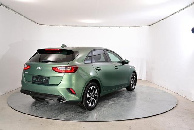 Kia Ceed Silver 1.5 T-GDI 7-Gang-DCT 