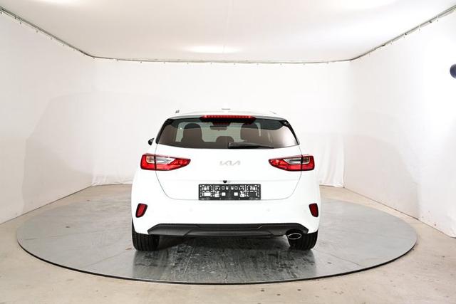 Kia Ceed Silver 1.5 T-GDI 6-Gang 