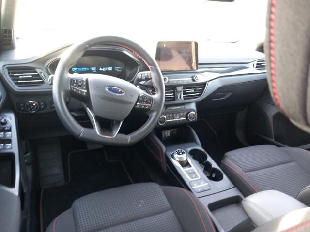 Ford Focus Turnier ST-Line X Kombi 1.5 EcoBoost 182 A8 ST-LineX LED ACC 