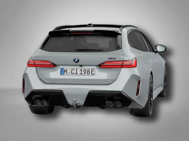 BMW M5 Touring 4.4 8-Gang Steptronic xDrive 