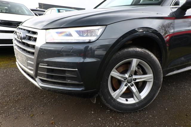 Audi Q5 sport 45 TFSI S-tronic quattro Nav PDC eHk 