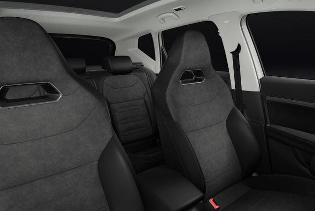 Cupra Ateca DSG Pano DCC AHK TravelA Nav eHK 5JGar. 