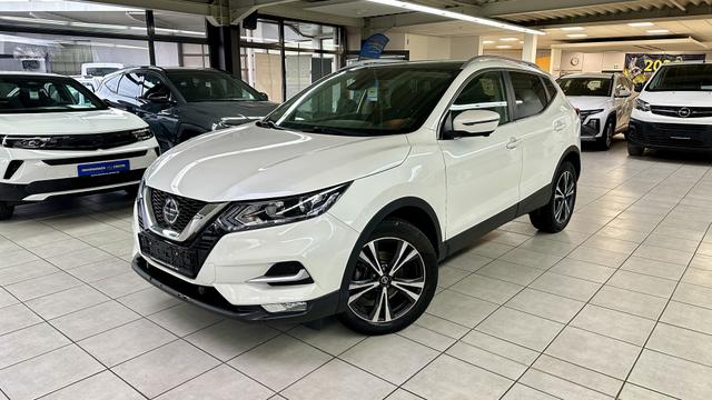 Nissan Qashqai - 360&deg;KAM+PANO+NAVI+SHZ