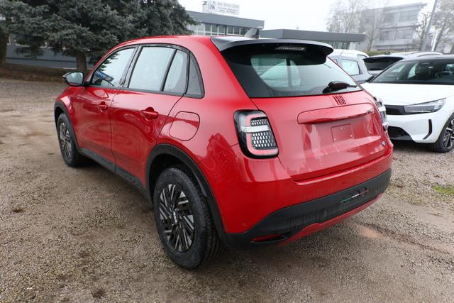 Fiat 600e RED 54kWh 11kW-OBC CarPlay W&auml;rmepumpe PDC 