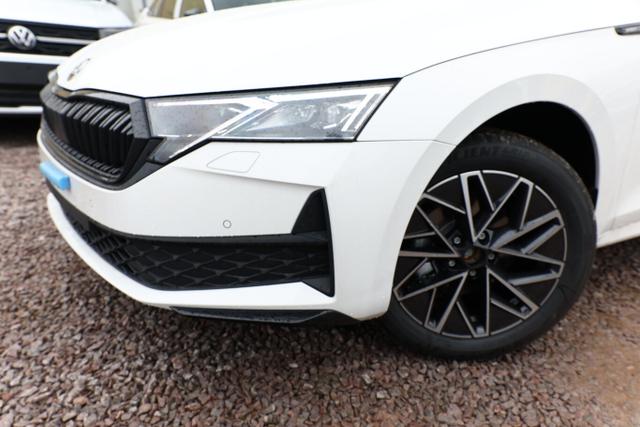 Skoda Octavia Combi Sportline DSG Sportl Matrix Nav ACC Kessy 