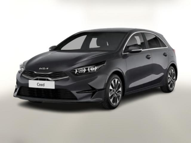 Kia Ceed - MT LED SHZ Nav Kam PrivG LHZ AC2Zone PDC