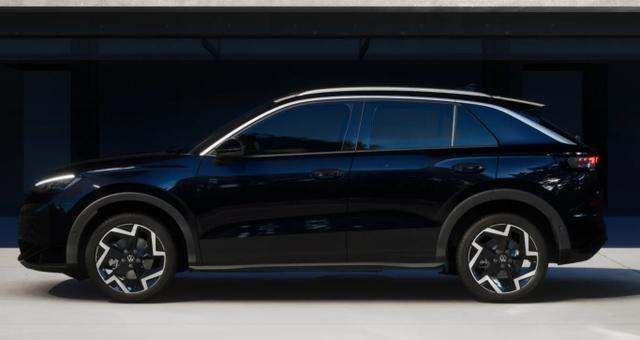 Volkswagen T-Roc R-Line EasyO Nav 5JGar SHZ ParkAss+ PrivG 