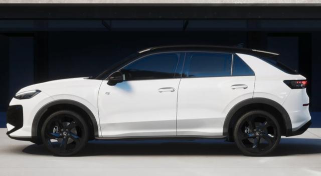 Volkswagen T-Roc R-Line EasyO 5JGar BlackP 20Z SHZ Kam Park 