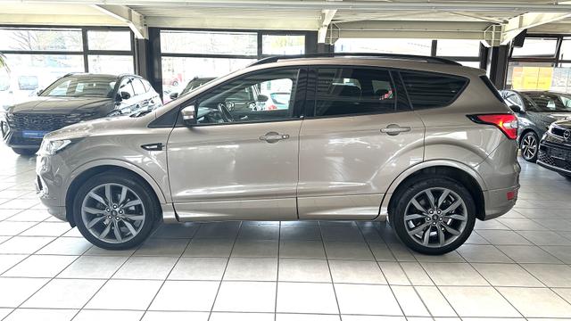 Ford Kuga SHZ+LHZ+AHK+NAVI+EHK+EPH vo+hi 