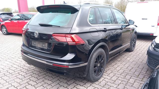 Volkswagen Tiguan Highline 2.0 TDI 150 LED PDC ACC SHZ 19Z 