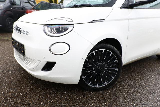 Fiat 500e 3+1 Icone Icon (42 kWh) LED Nav PDC Kam360&deg; SHZ LM17Z 