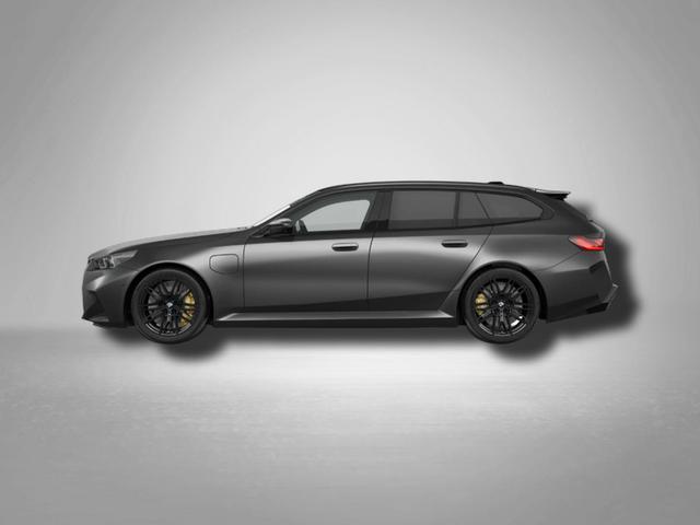 BMW M5 M 4.4 V8 Plug in Hybrid 8-Gang Steptronic 