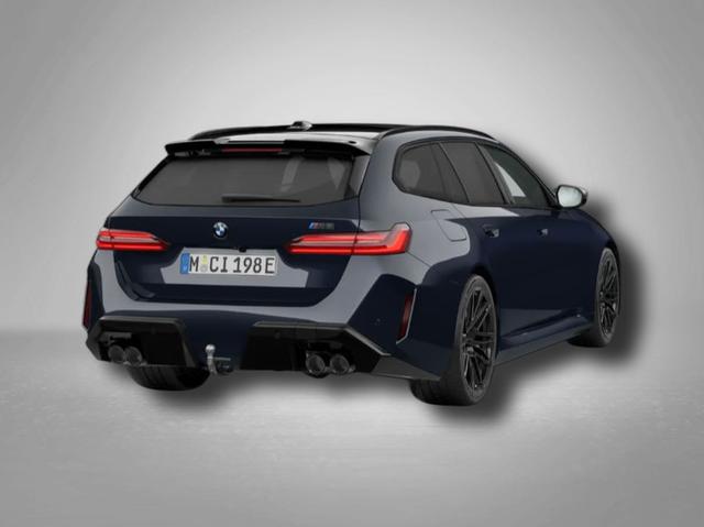 BMW M5 M 4.4 V8 Plug in Hybrid 8-Gang Steptronic 