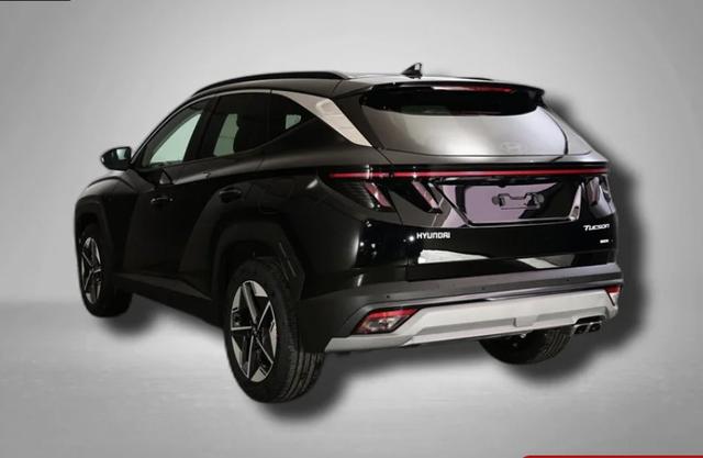 Hyundai TUCSON Select Plus 1.6 T-GDI 4WD 7-Gang Automatik 