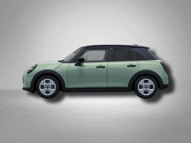 MINI Cooper C Essential Trim 1.5 7-Gang Steptronic 