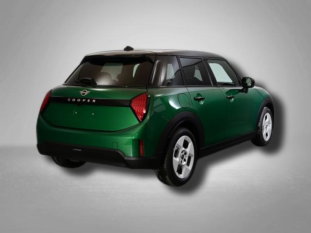 MINI Cooper C Essential Trim 1.5 7-Gang Steptronic 