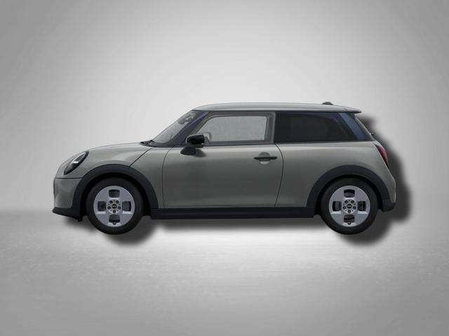 MINI Cooper C Essential Trim 1.5 7-Gang Steptronic 