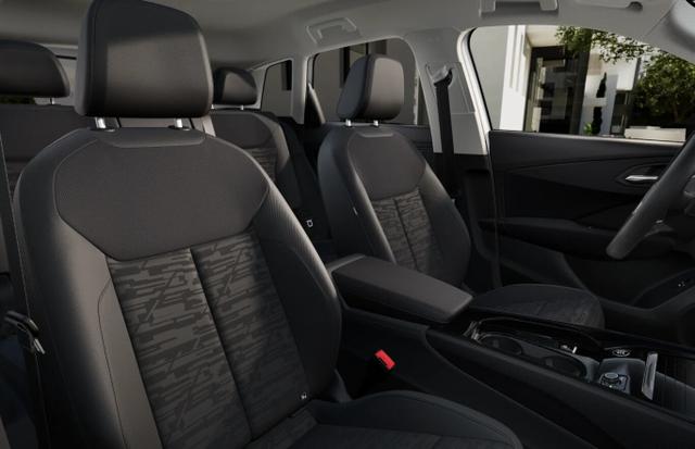 Audi Q3 Intense neuesMod Tech LED+ KlimaP MMI+ Keyl PrivG 18Z 