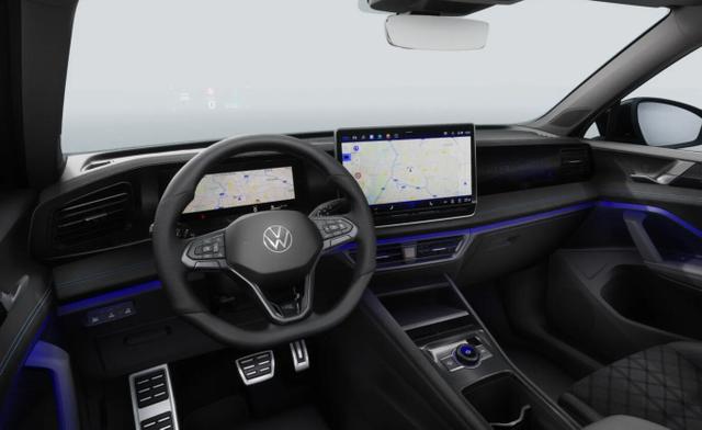 Volkswagen Tiguan R-Line Pano BlackP Nav Matrix LM19Z PrivG 